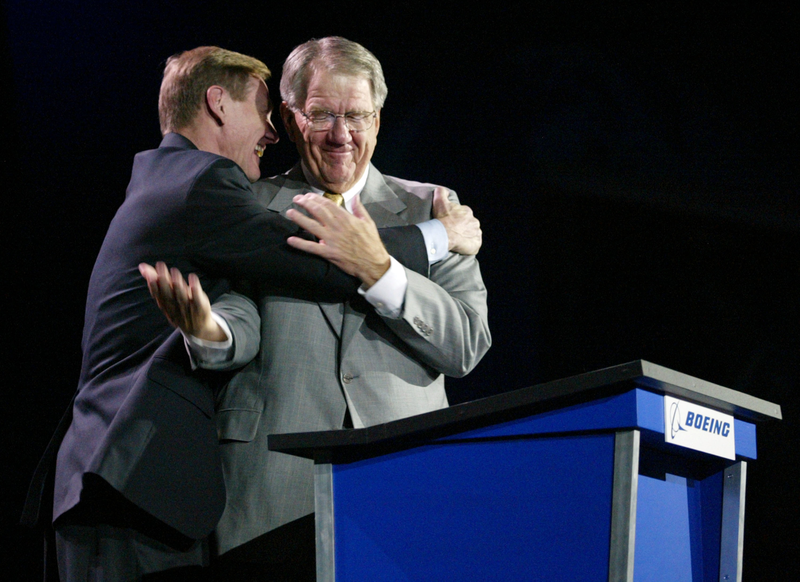 Illustration for article titled Alan Mulally Makes Out With The Seven Millionth Ford Transit Van